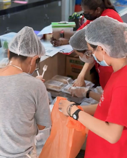 EMAX Beauté Extends Support in Kechara Soup Kitchen
